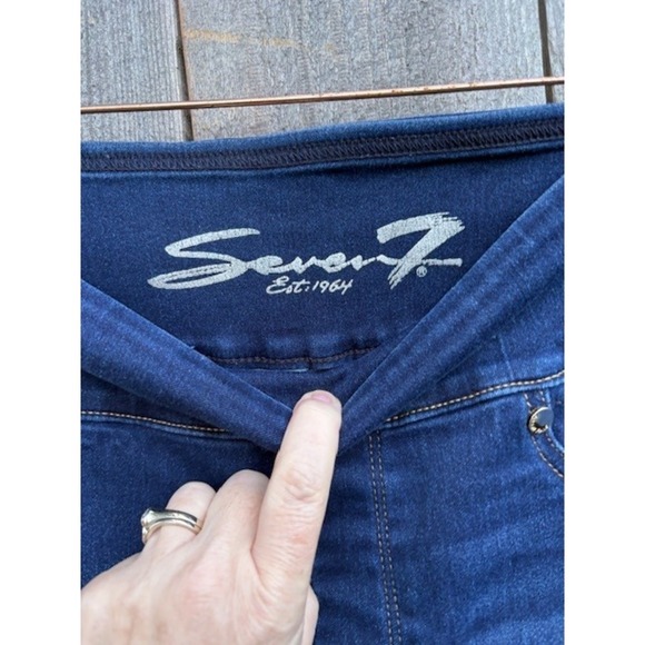 Seven7 Tummy Toner Blue Wash Denim Skinny Jeans Women Size 14 Elastic Waist - Picture 3 of 10